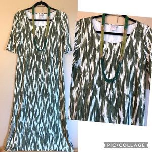 CHICOS Size 0/S/4 Olive Green Ivory Batik Short Sleeve Slinky Knit Midi Dress